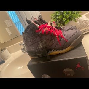 Lighlty worn, dont use them anymore they are size 8.5